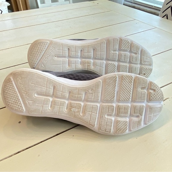 REEBOK Dart Athletic Shoes FV0708 Women’s 11 Grey/Pink Mesh Running Shoes - Picture 2 of 11